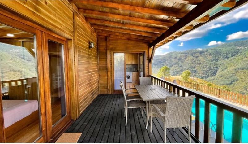 Quinta Da Resteva-chale Do Rio Holiday home